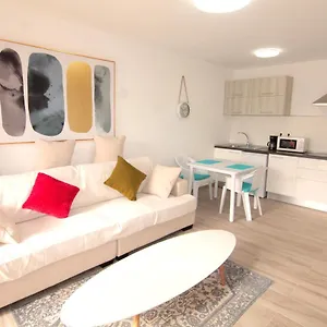 Jazmin, Dises Apartment